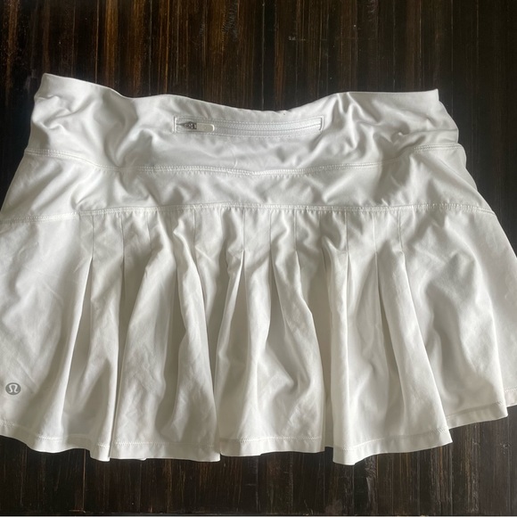 Lululemon Skirt - Picture 2 of 4